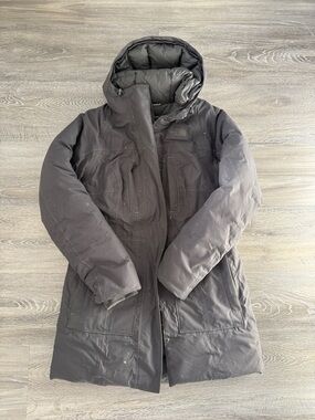 The North Face Dark Gray Hooded Insulated Puffer Coat